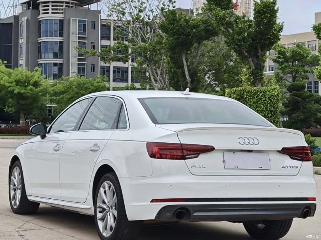 Audi A4L, 2018 4