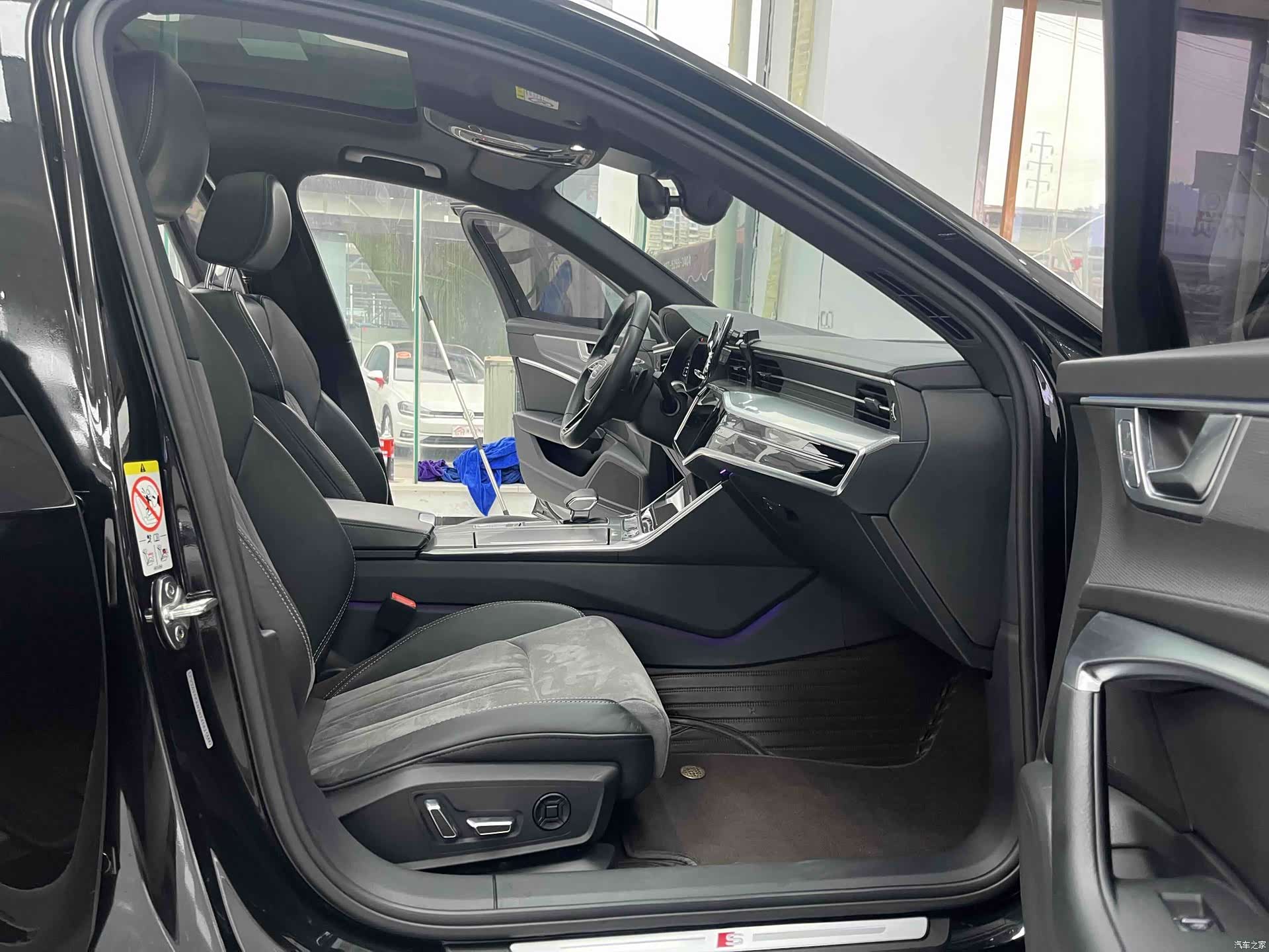 Audi A6L, 2022 11