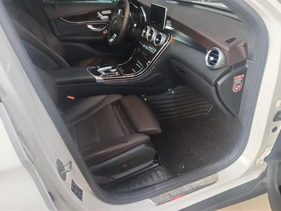 Mercedes-Benz GLC Mercedes-Benz GLC