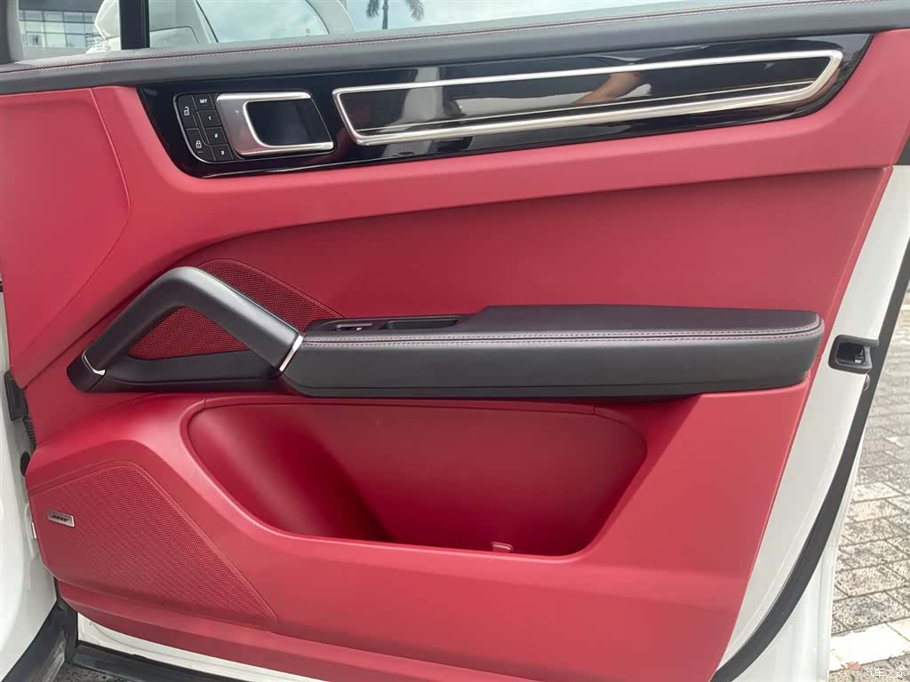 Porsche Cayenne, 2023 14