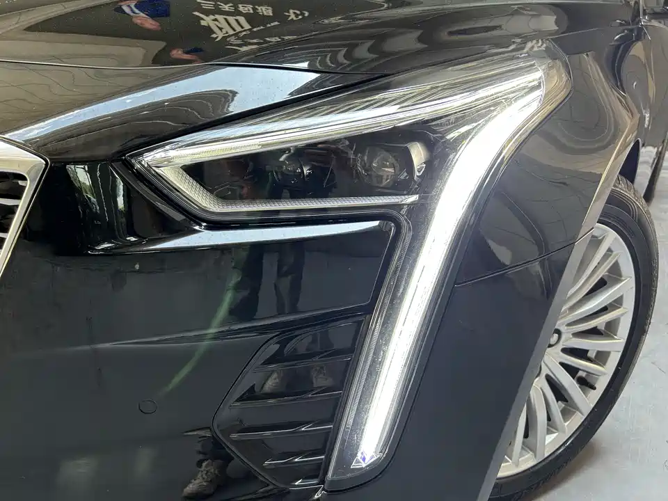 Cadillac CT6