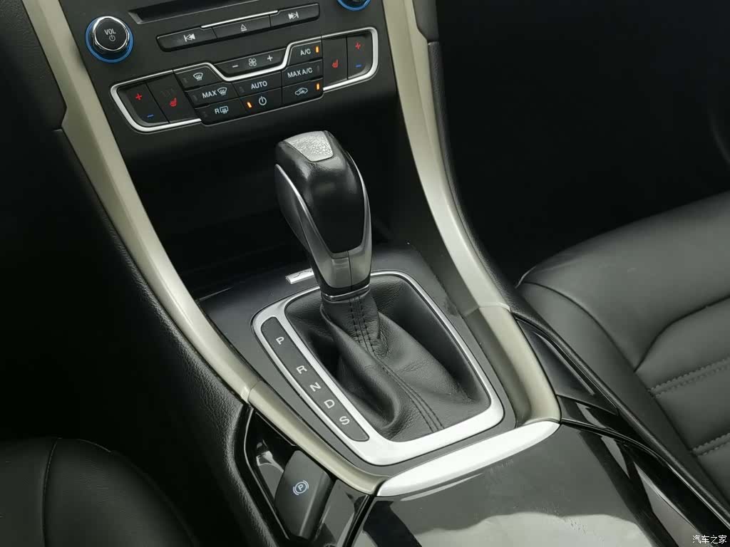 Ford Mondeo, 2016 13