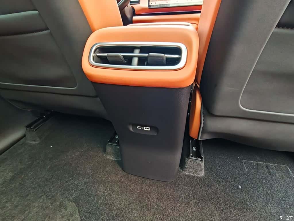 Leapmotor C10, 2024 17