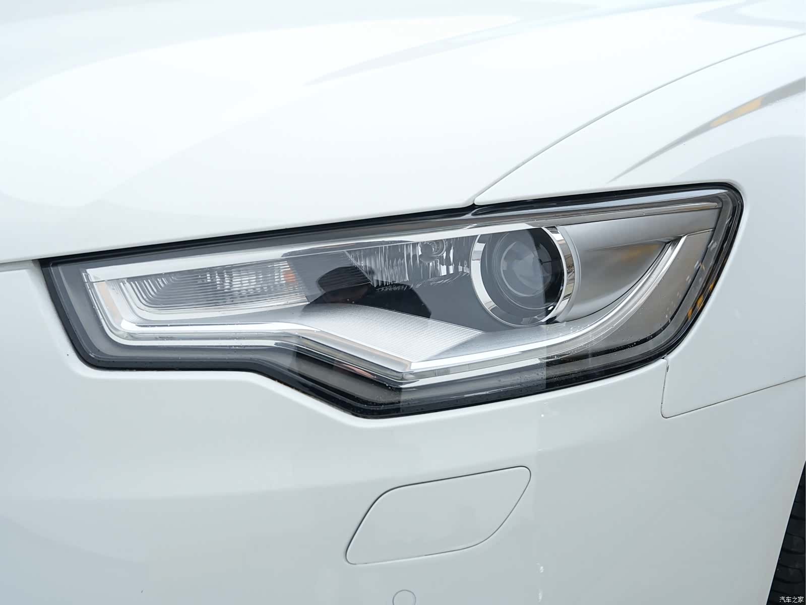 Audi A6L, 2015 12
