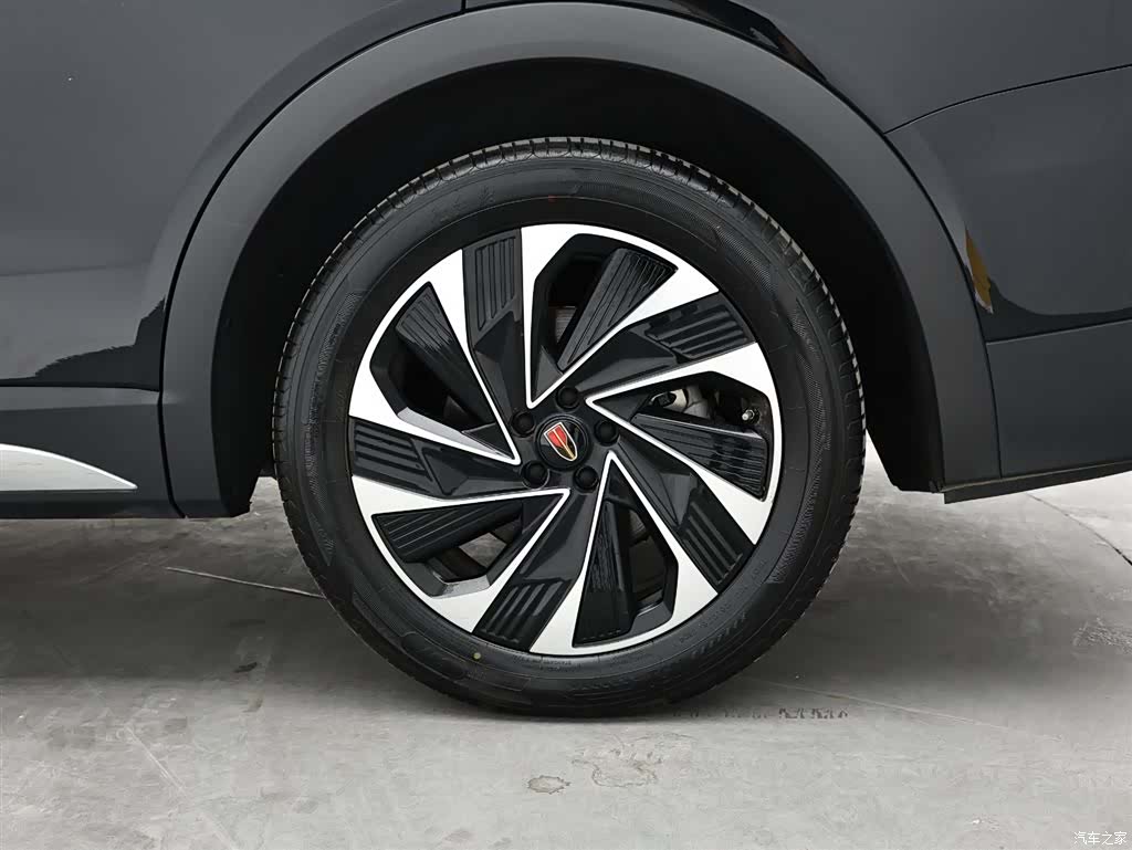 Hongqi HS7, 2024 9