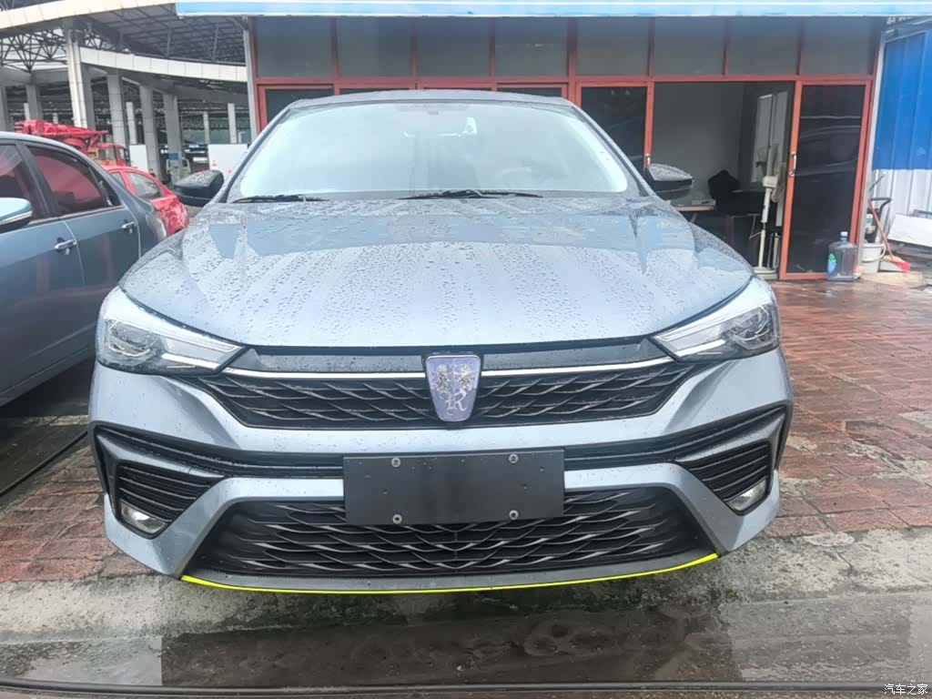 Roewe i5, 2022 3