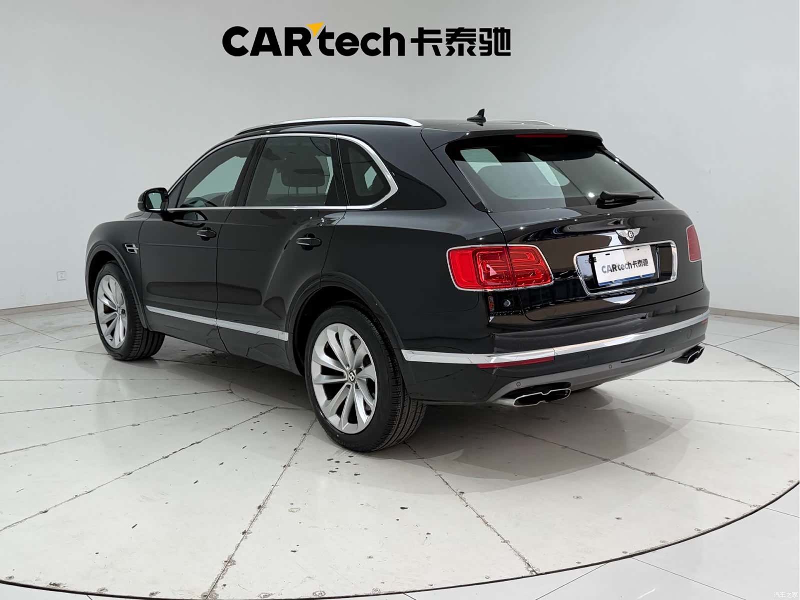 Bentley Bentayga, 2019 7