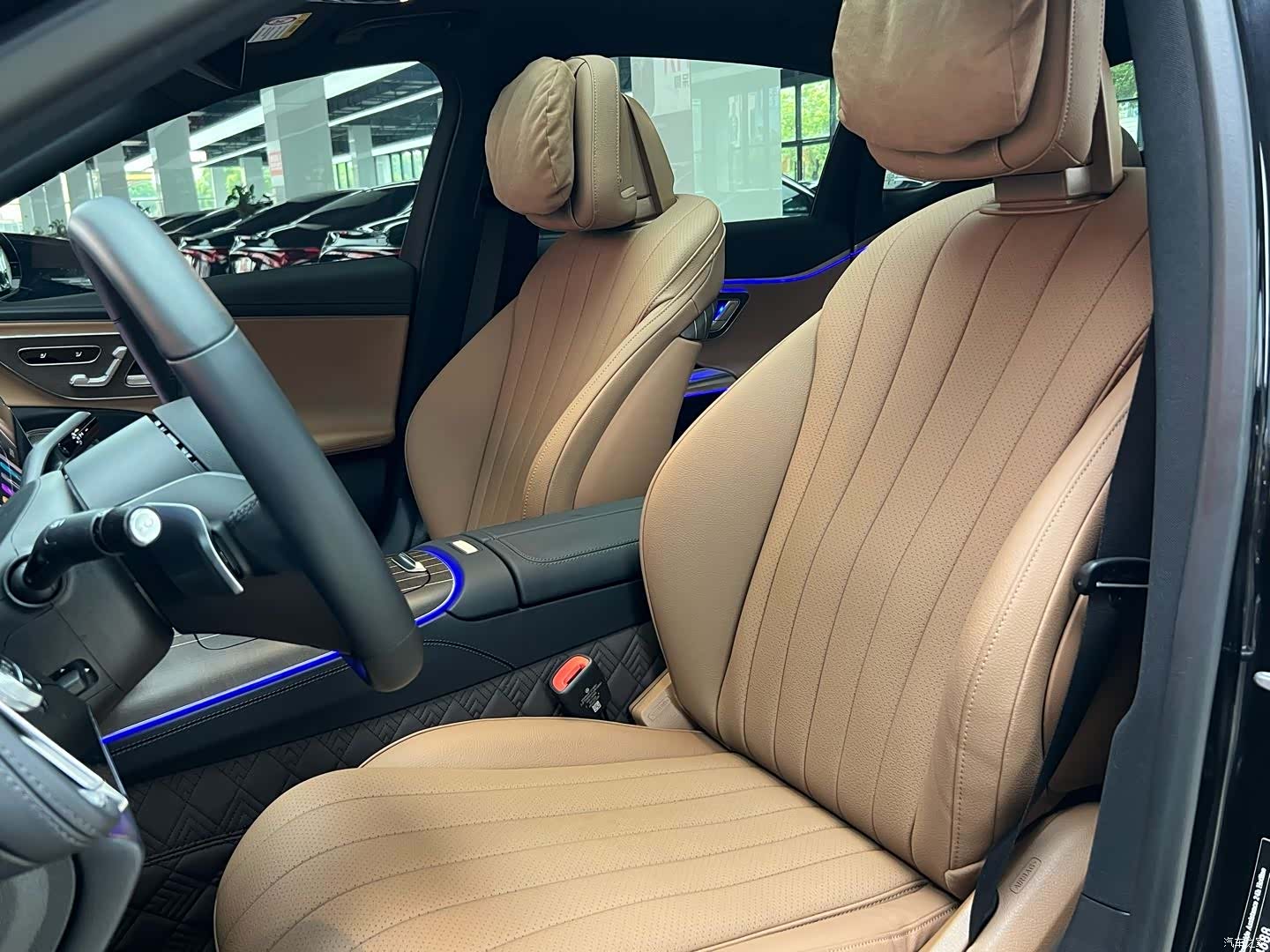 Mercedes-Benz E-Class, 2024 9