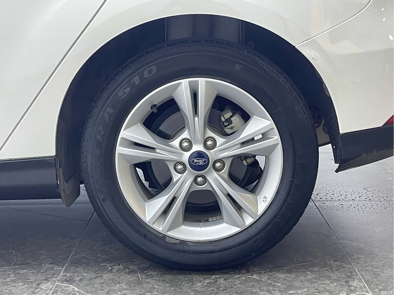 Ford Focus, 2018 10