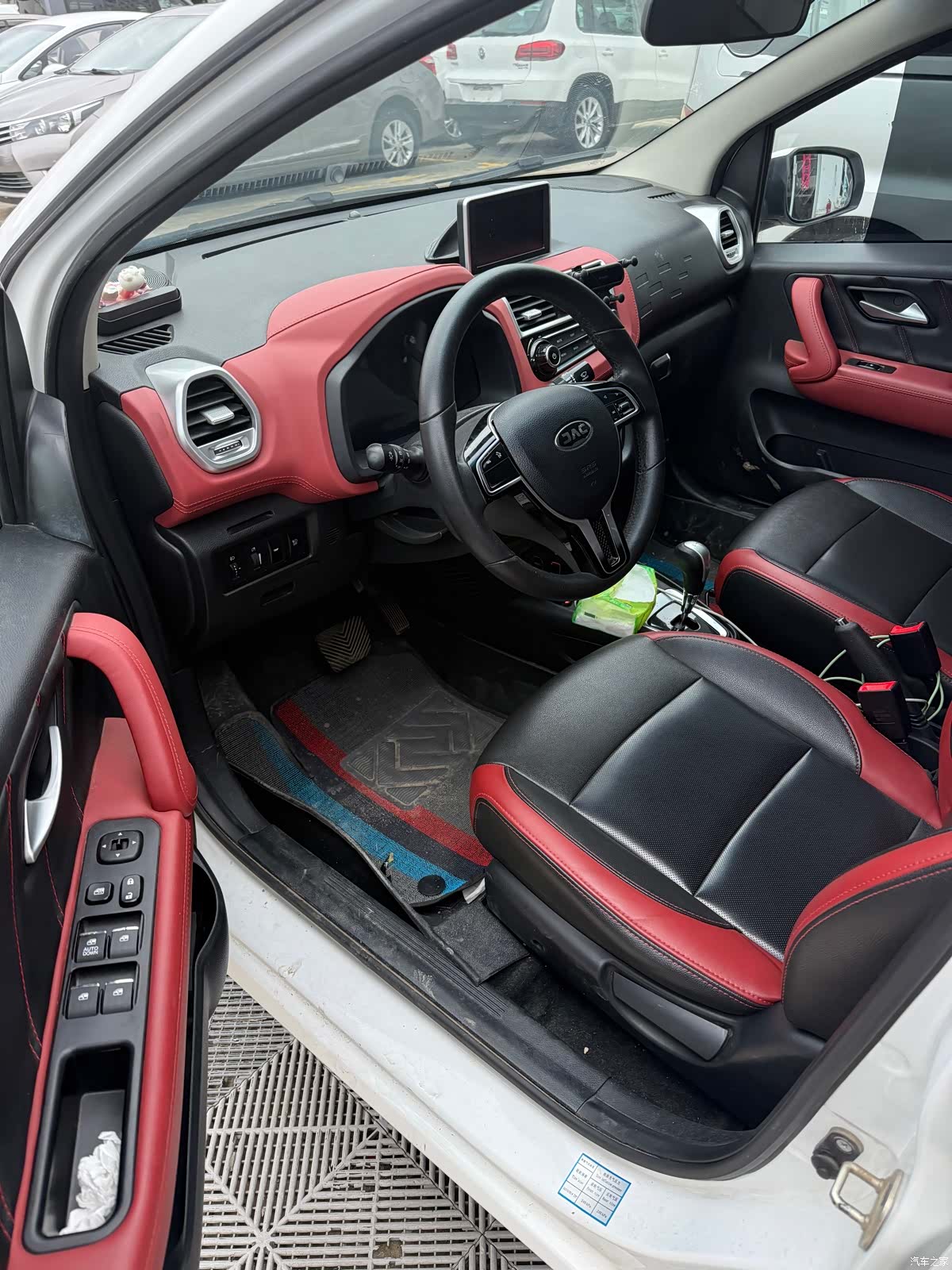 JAC iEV6E, 2018 все фото