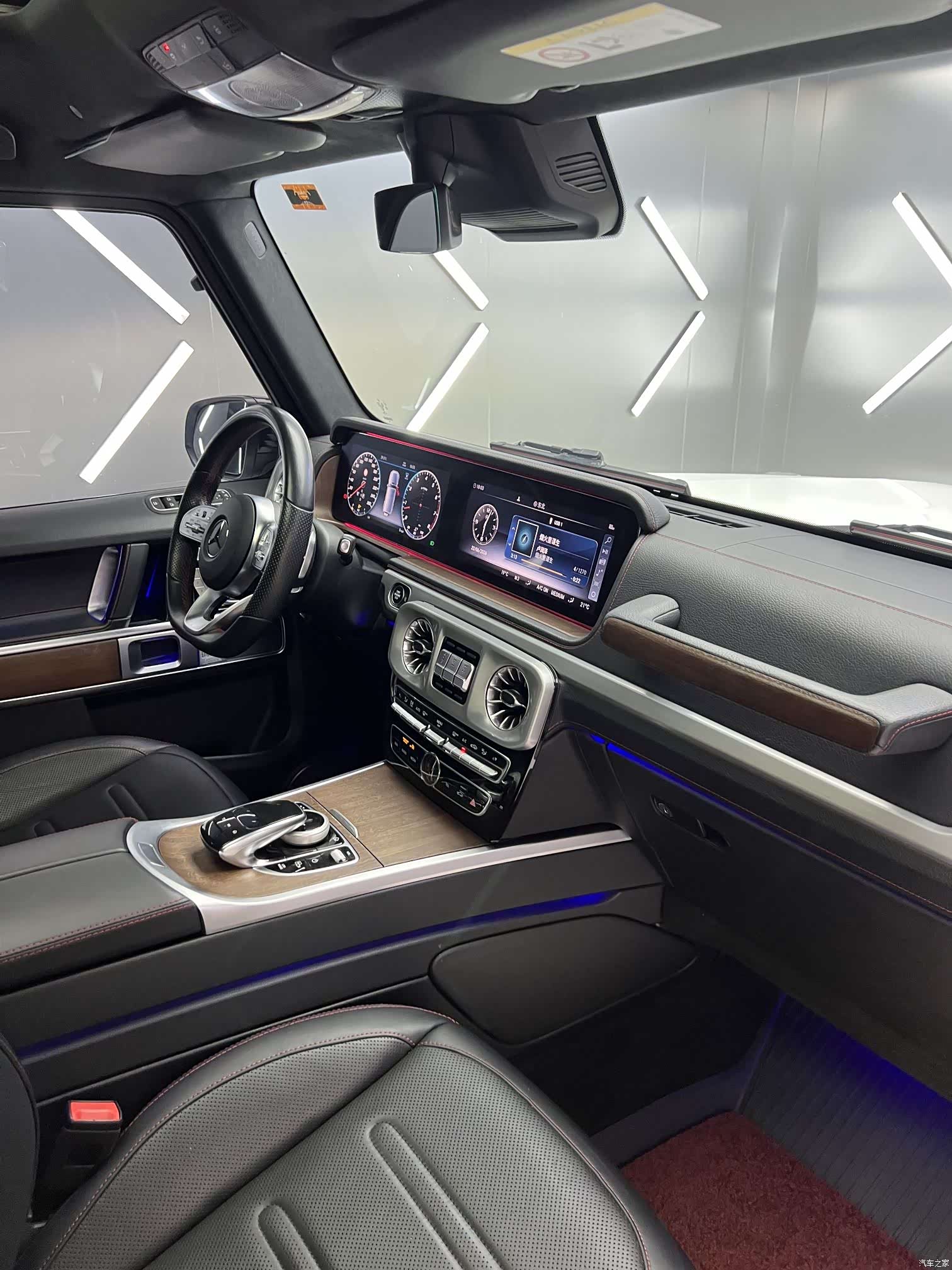 Mercedes-Benz G-Class, 2020 16