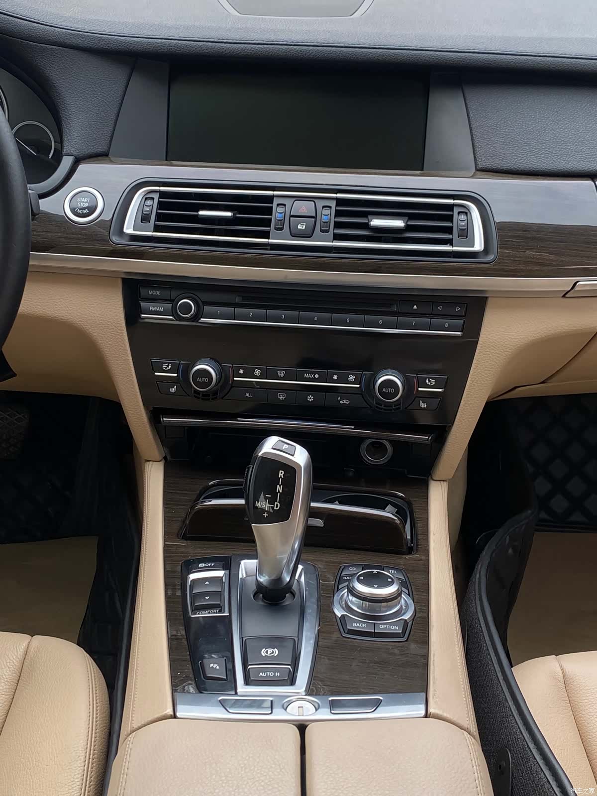 BMW 7 Series, 2012 14