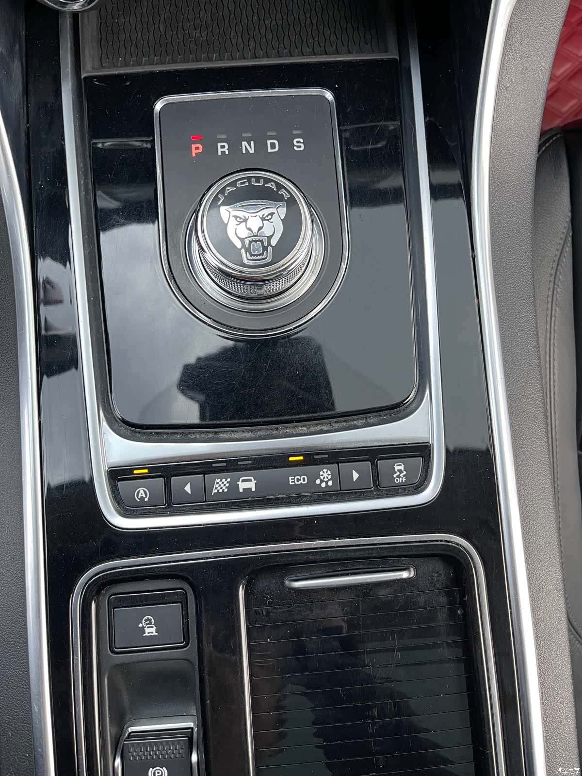 Land Rover XFL, 2017 8