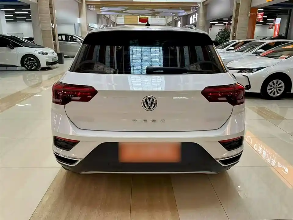 Volkswagen T-ROC exploring Songs