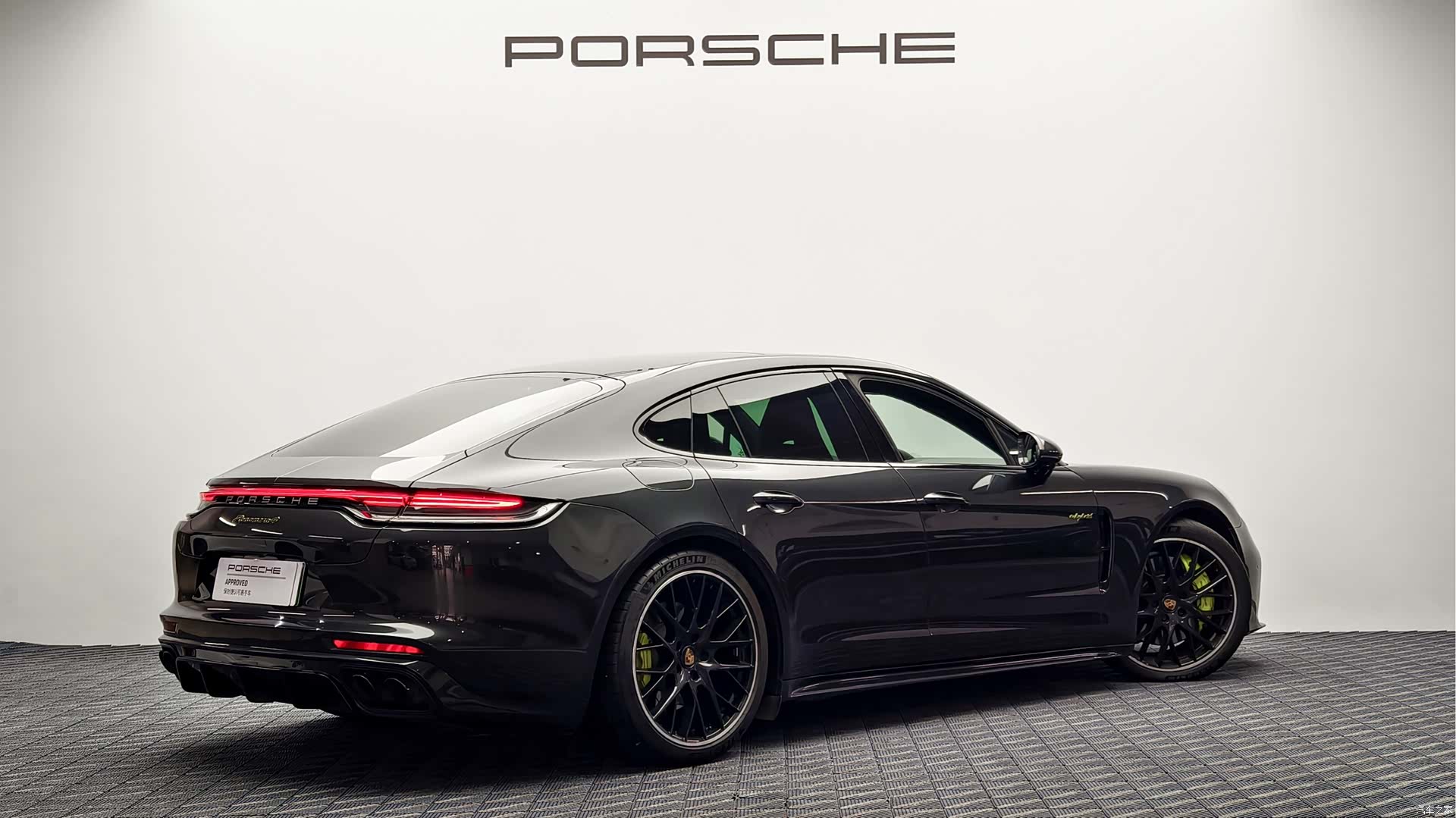 Porsche Panamera, 2022 3