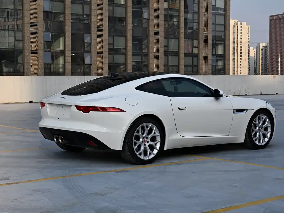 Jaguar F-TYPE