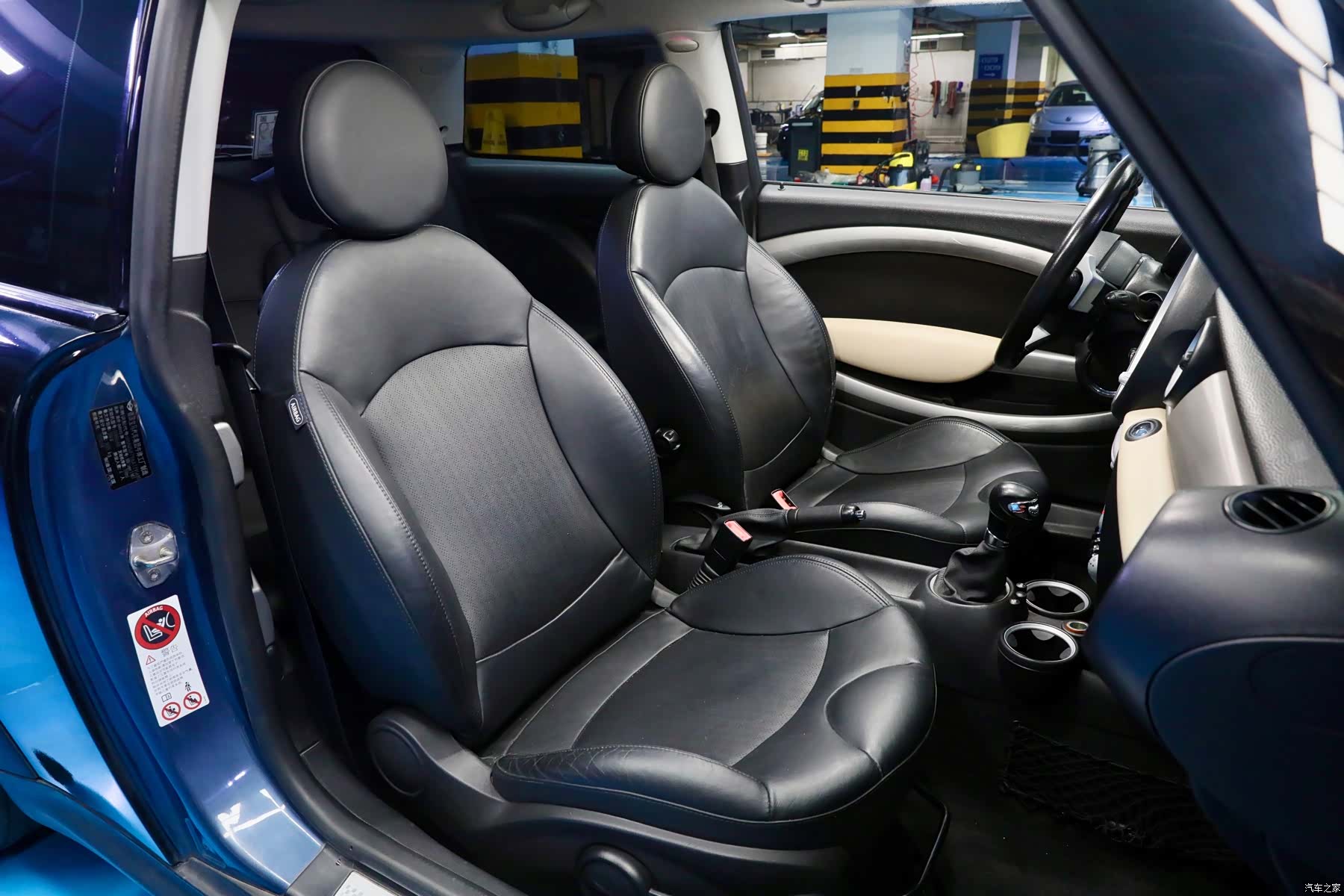 Mini Cooper, 2010 8