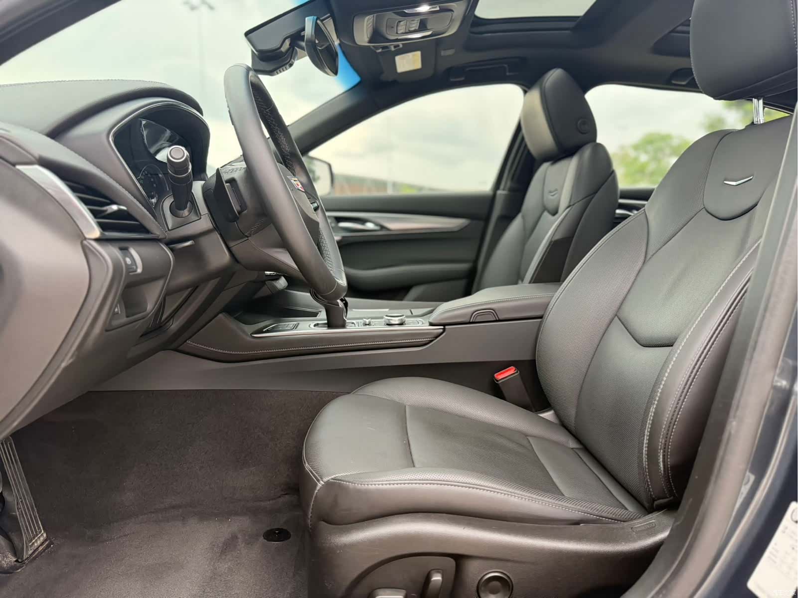 Cadillac CT5, 2021 все фото