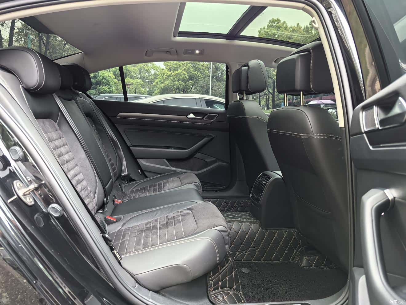 Volkswagen Magotan, 2023 13