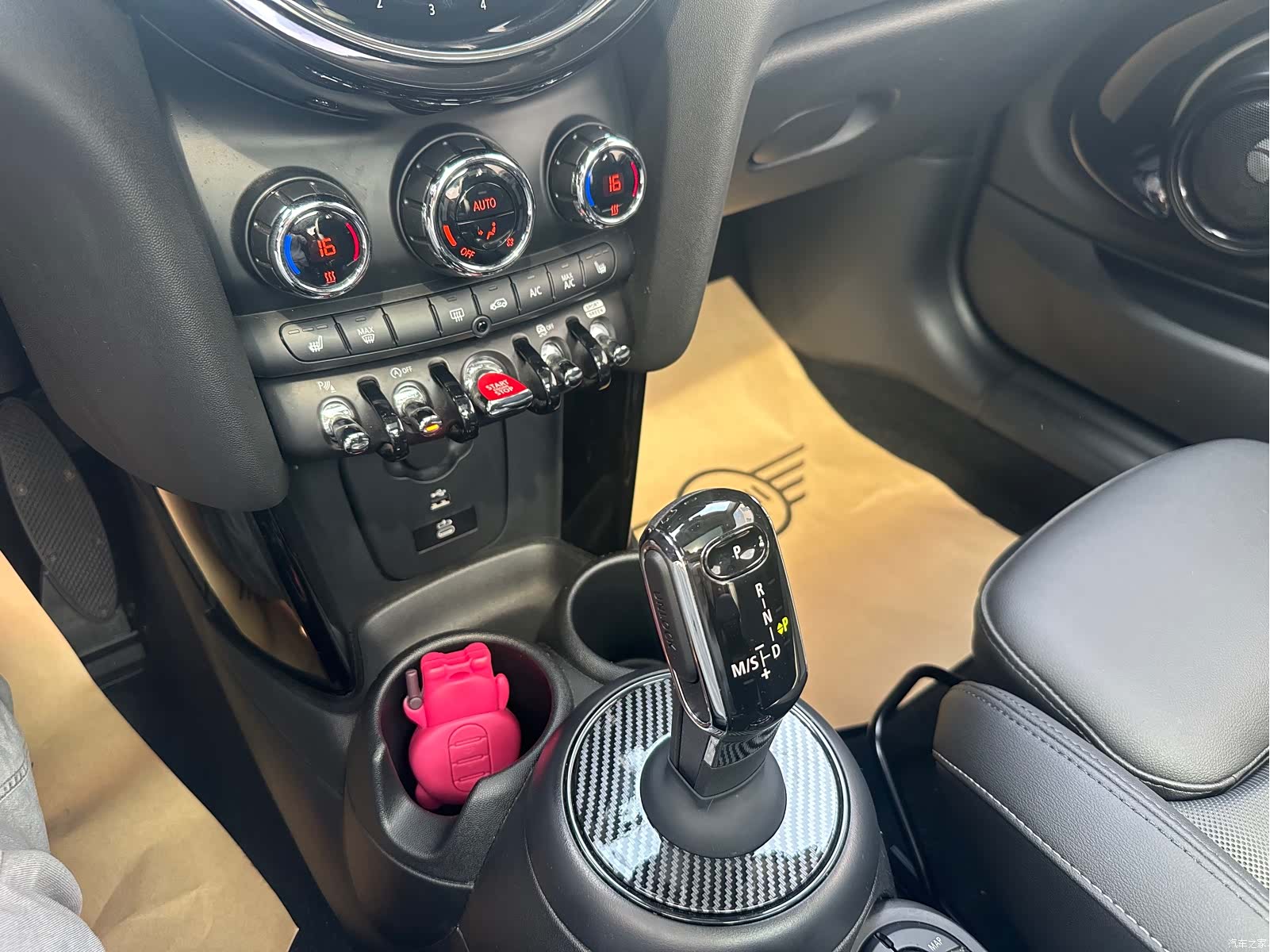 Mini Cooper, 2023 18