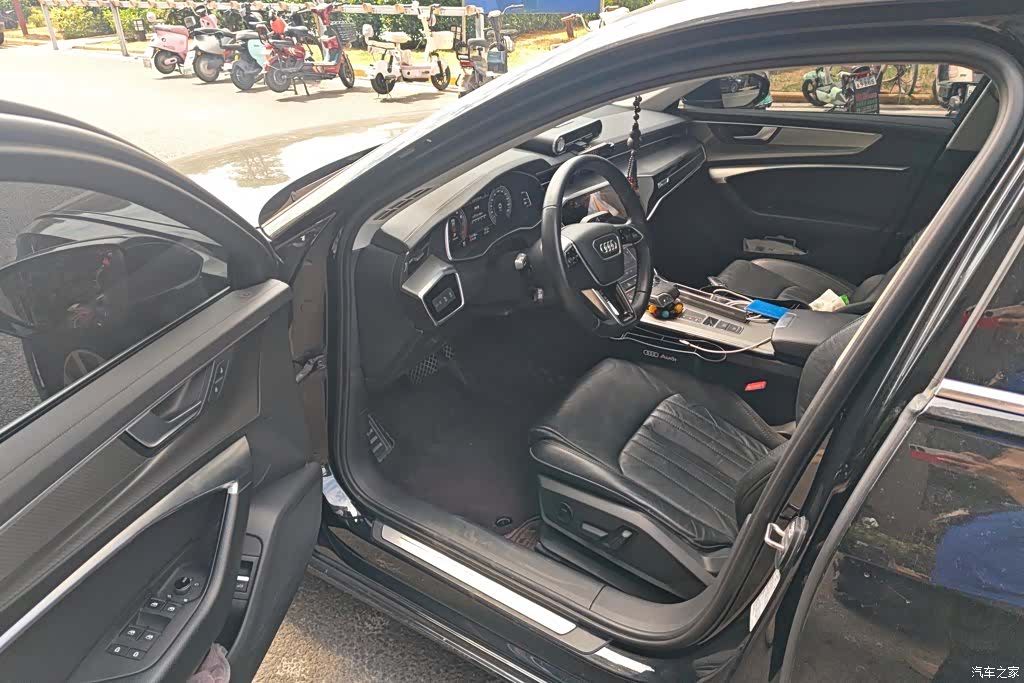 Audi A6L, 2022 9