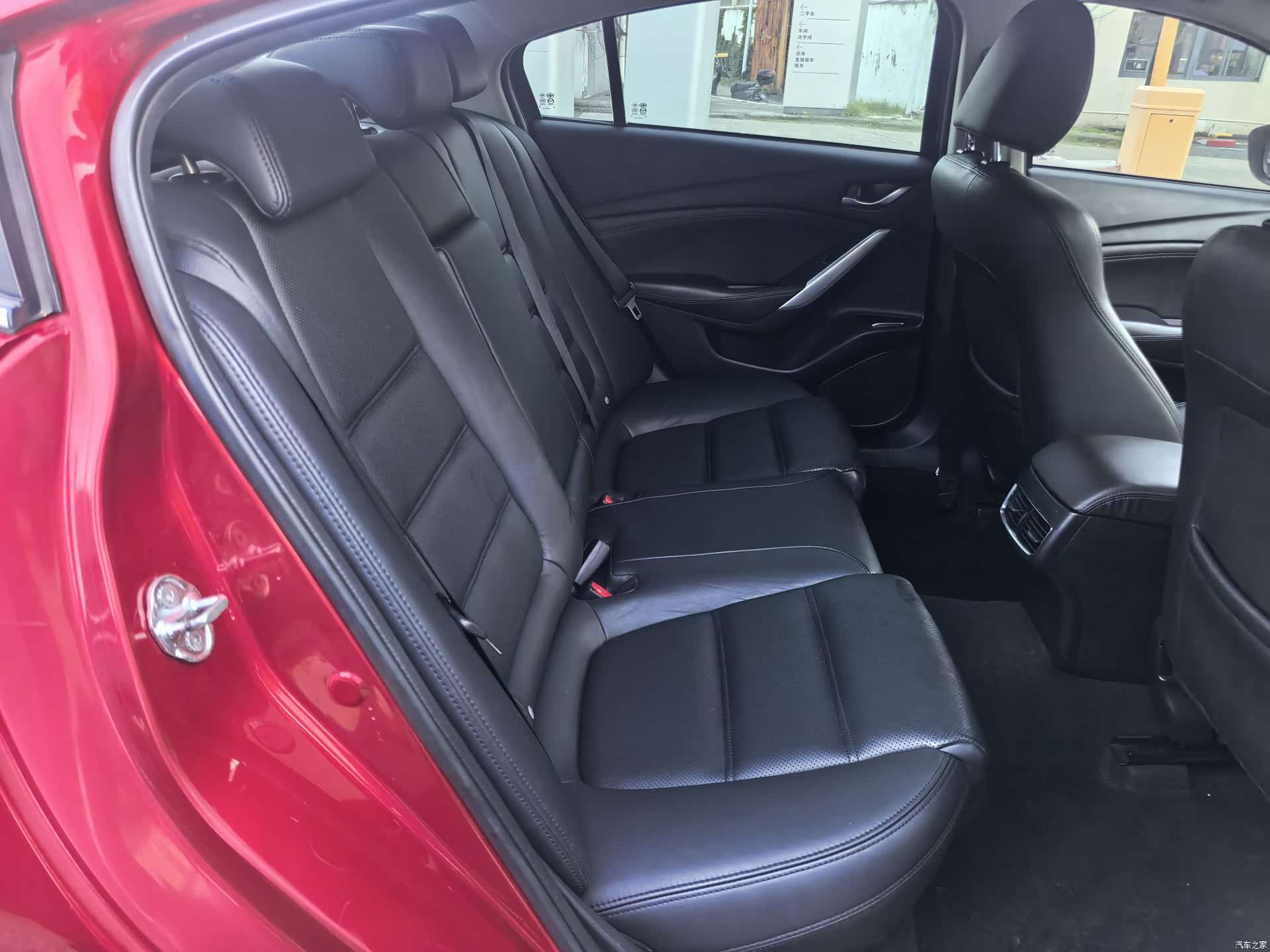 Mazda Atenza, 2017 13