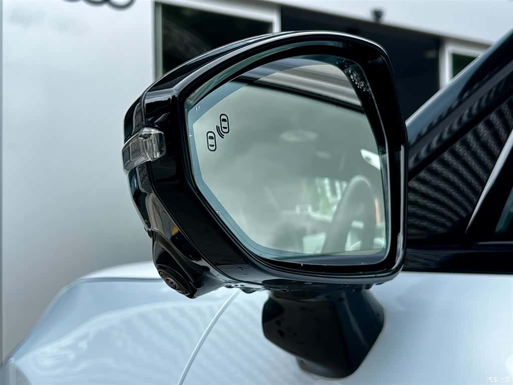 Zeekr 001, 2024 11