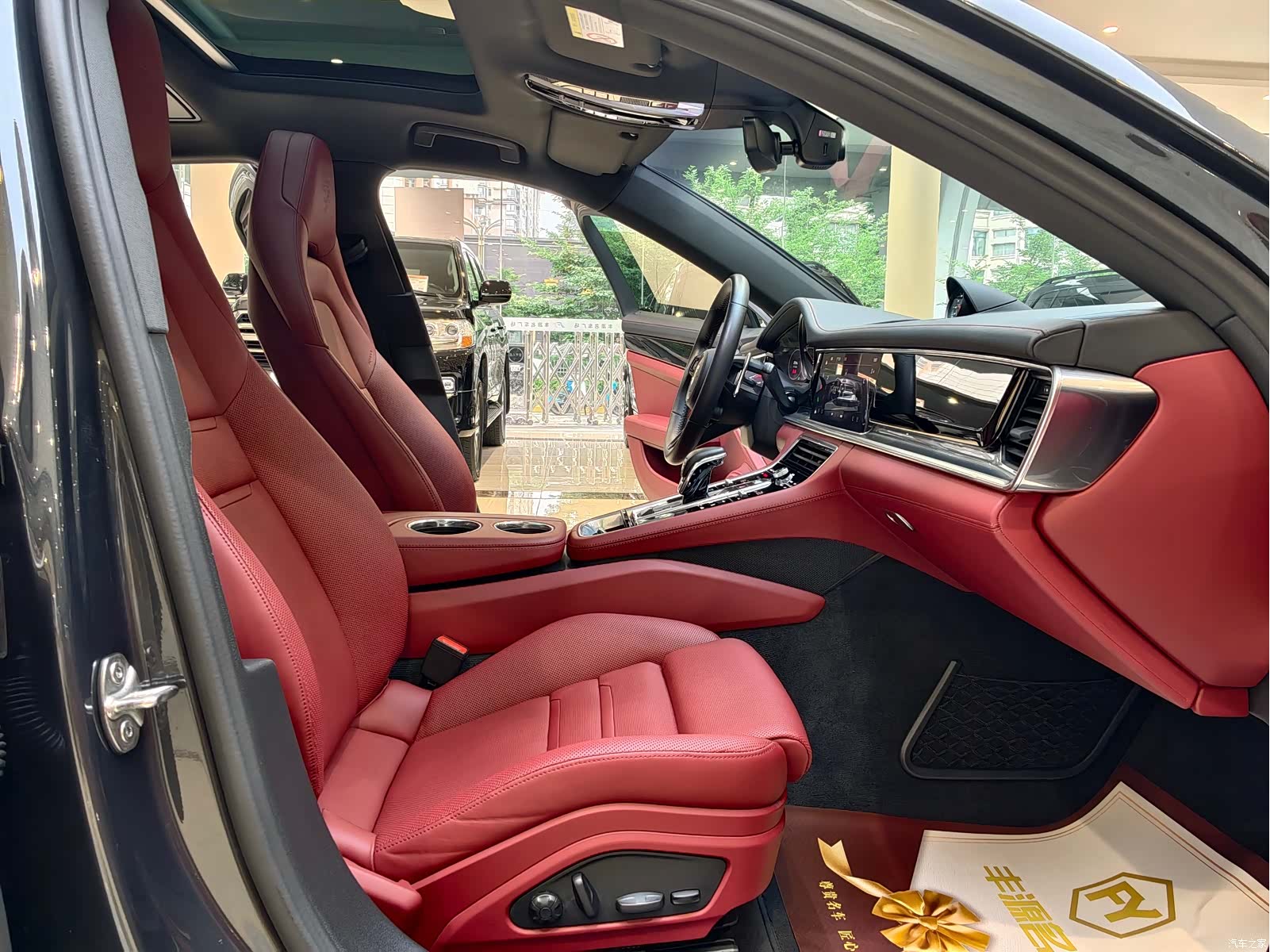 Porsche Panamera, 2023 8