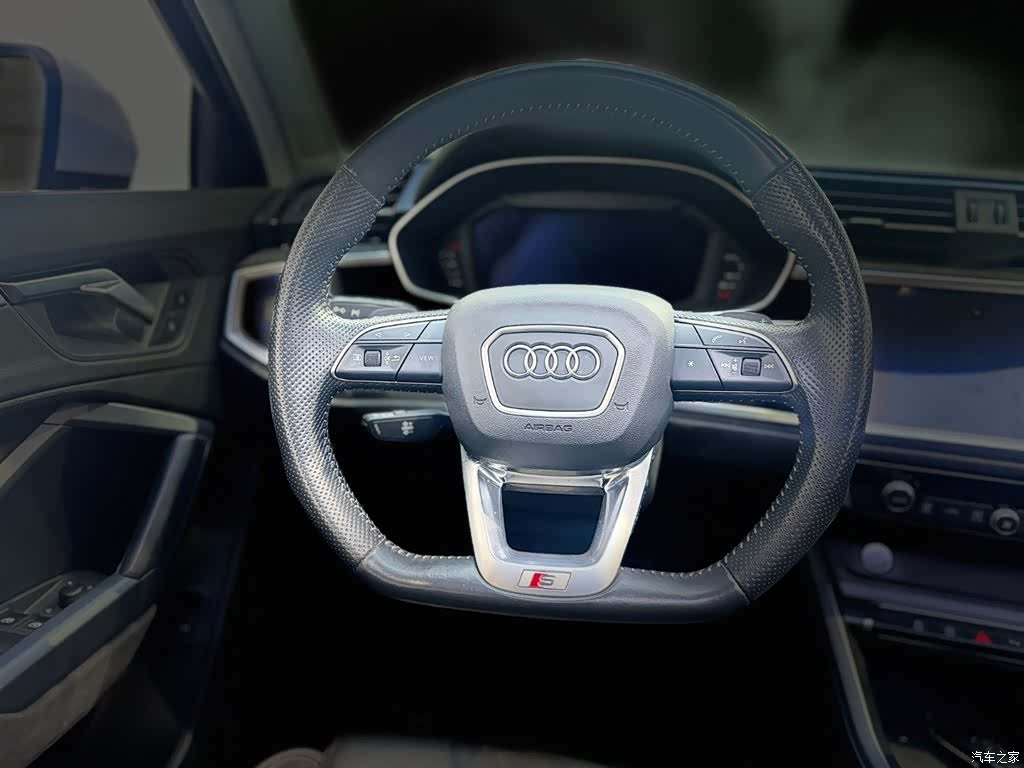 Audi Q3, 2021 12