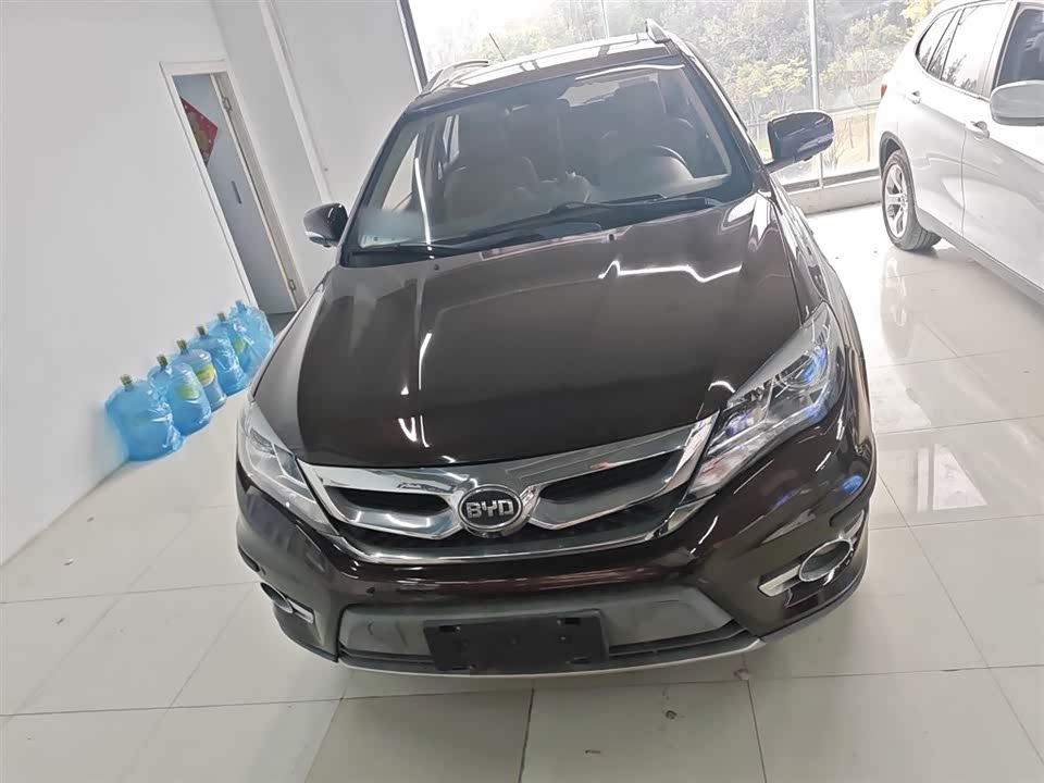 BYD S7