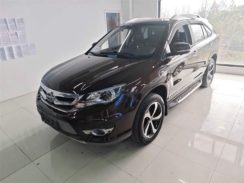 BYD S7
