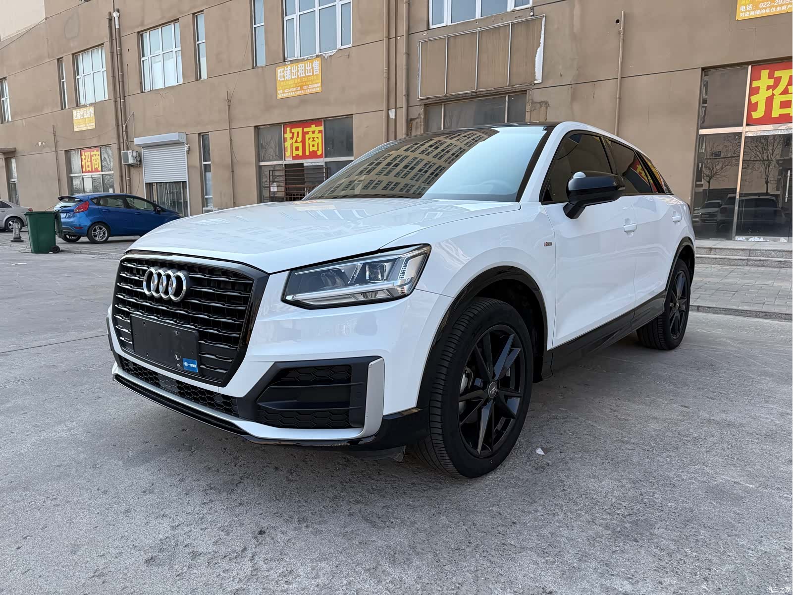 Audi Q2L, 2020 1