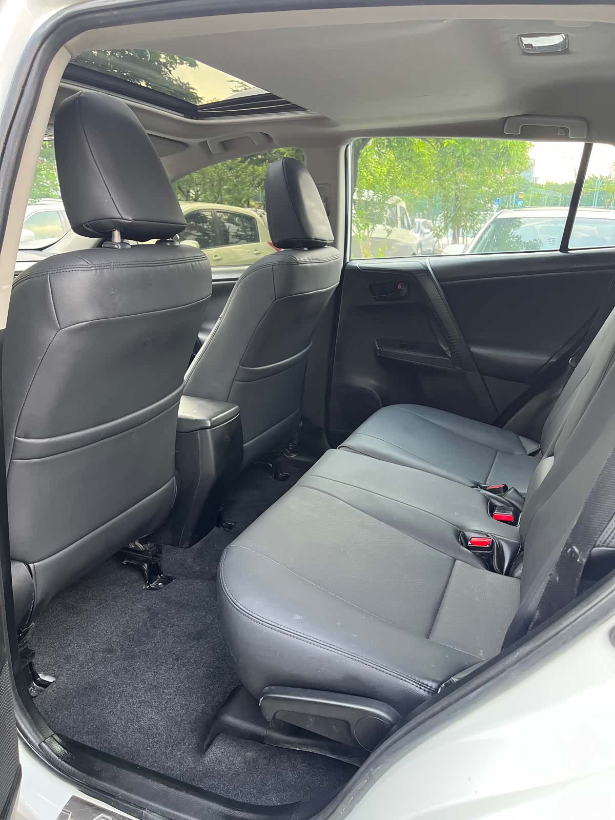Toyota RAV4, 2014 6
