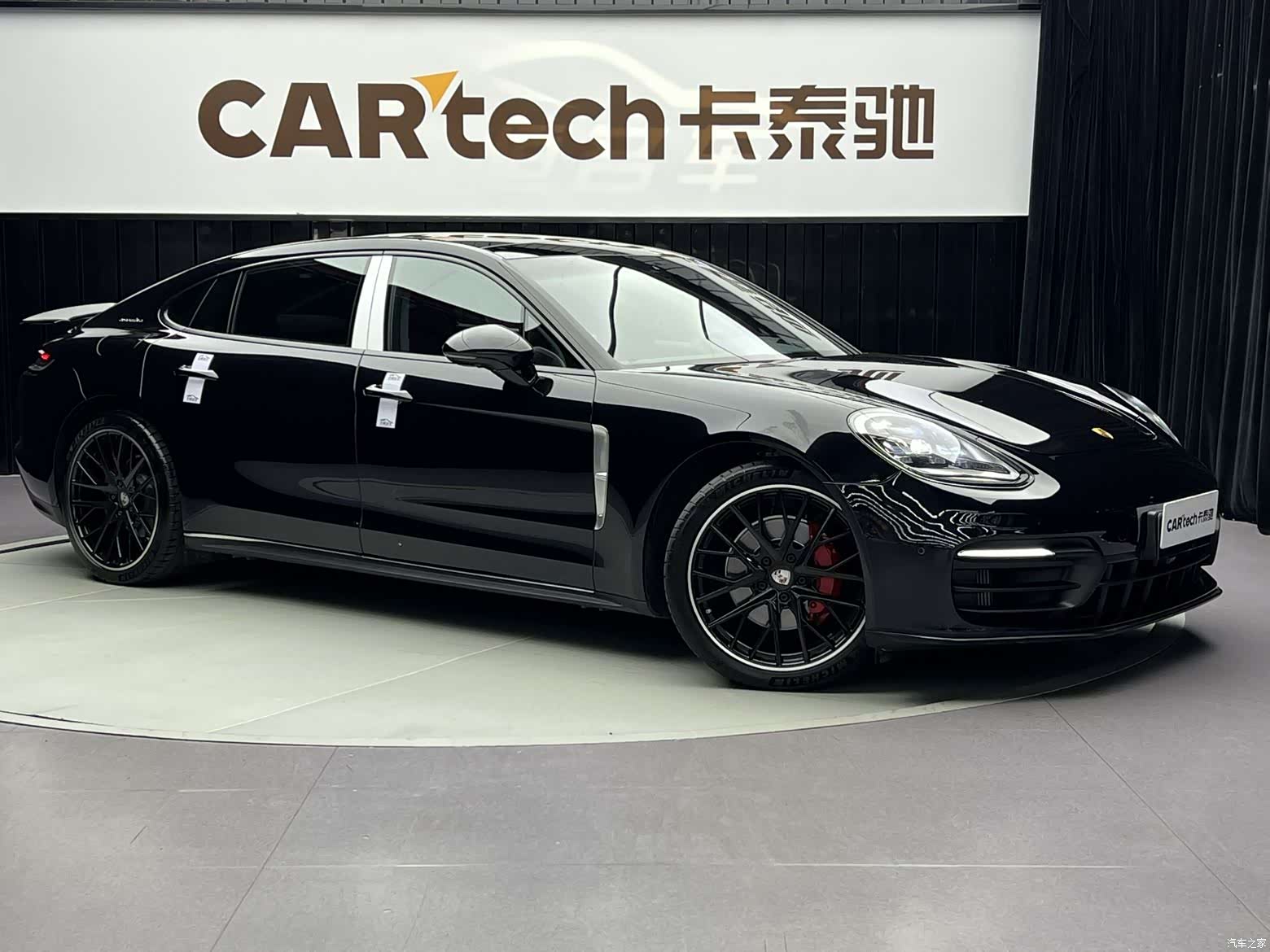 Porsche Panamera, 2022 3