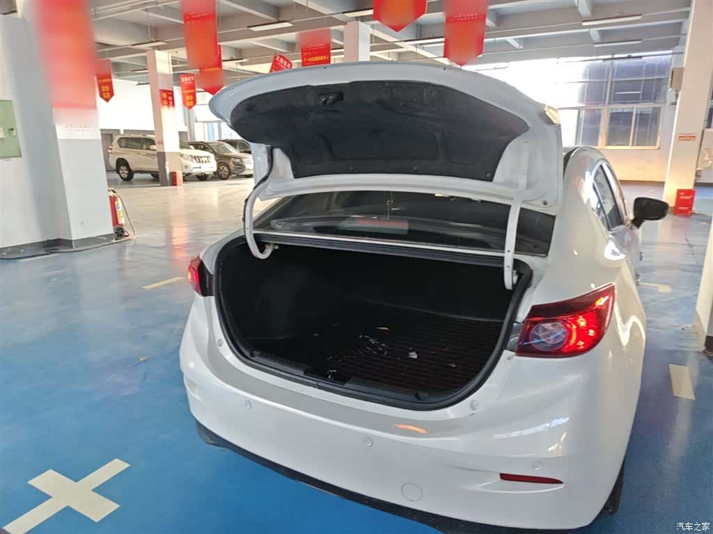 Mazda Mazda3, 2016 19