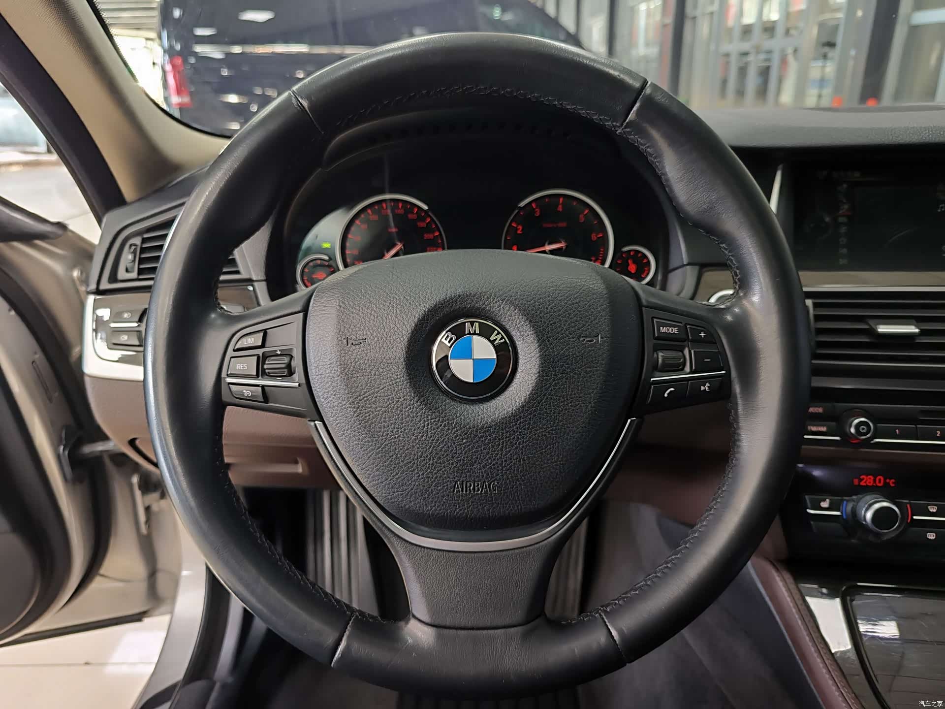 BMW 5 Series, 2015 14