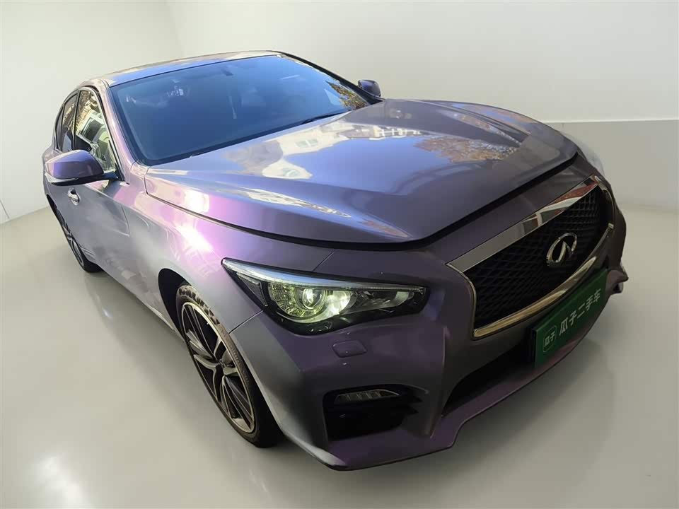 Infiniti Q50L