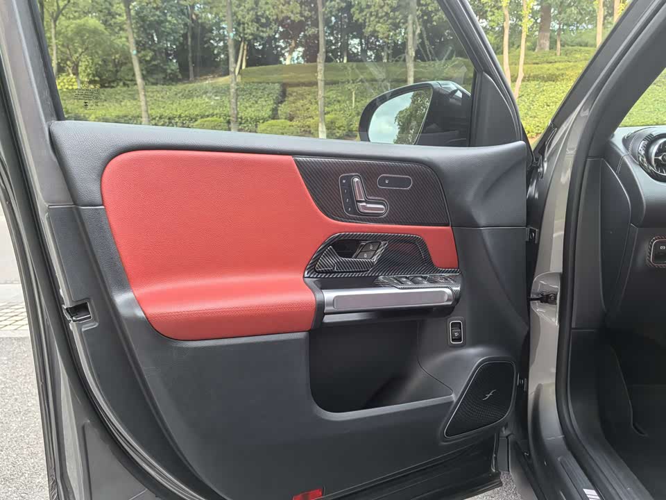 Mercedes-Benz GLB AMG