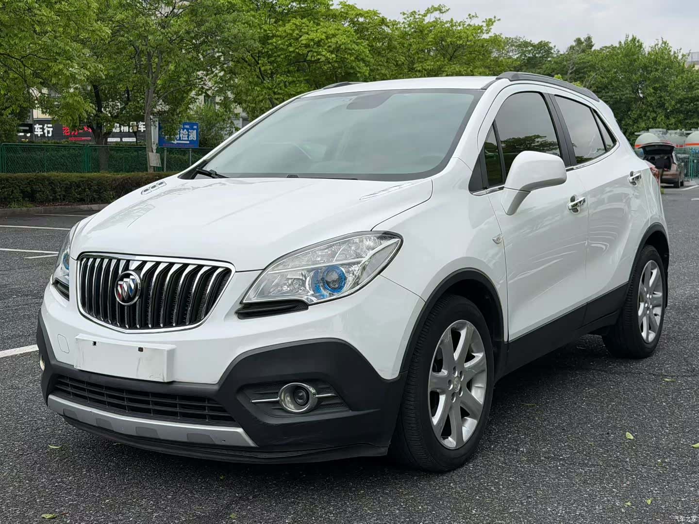 Buick Encore, 2015 1