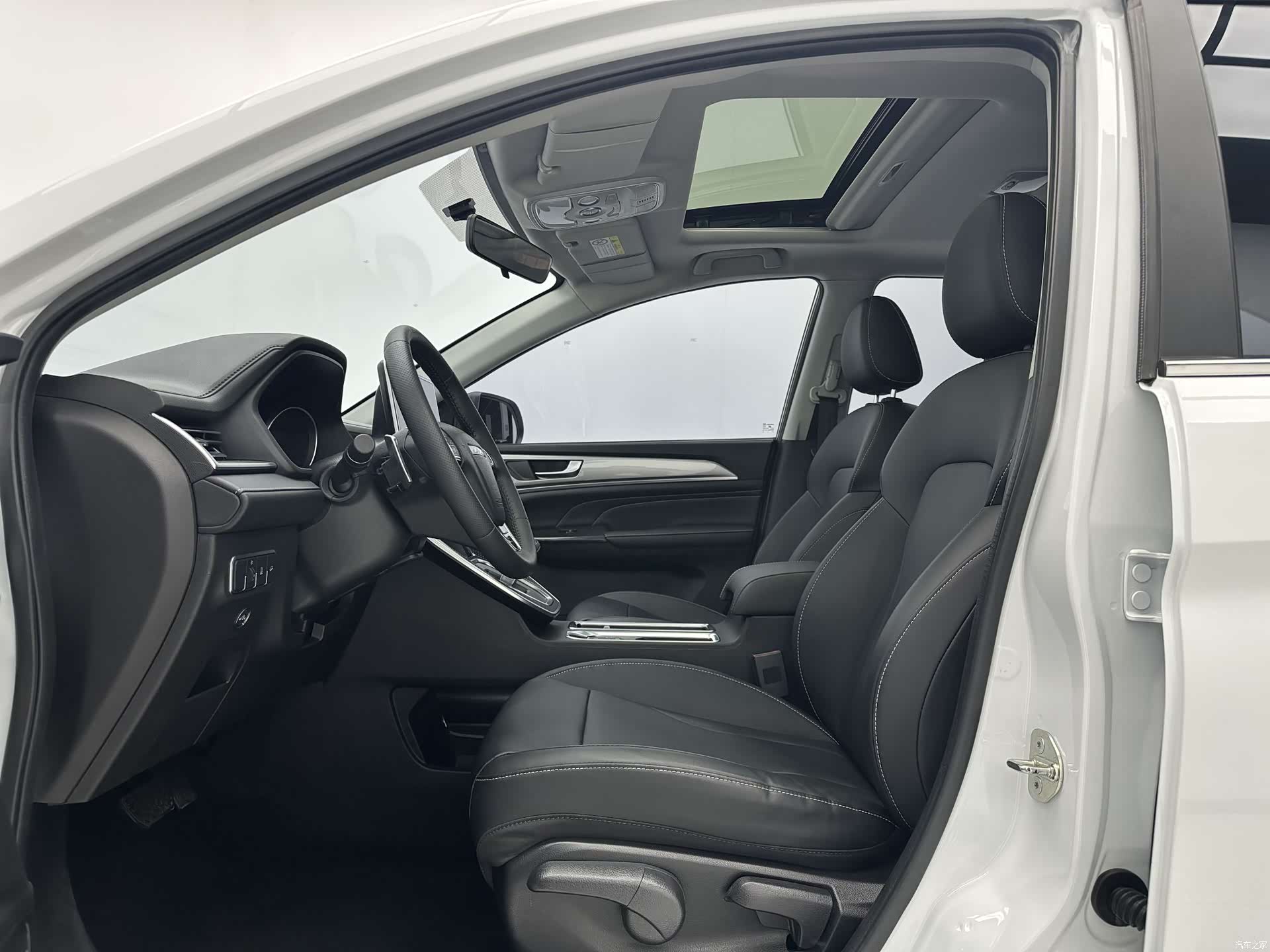 Haval M6, 2023 все фото