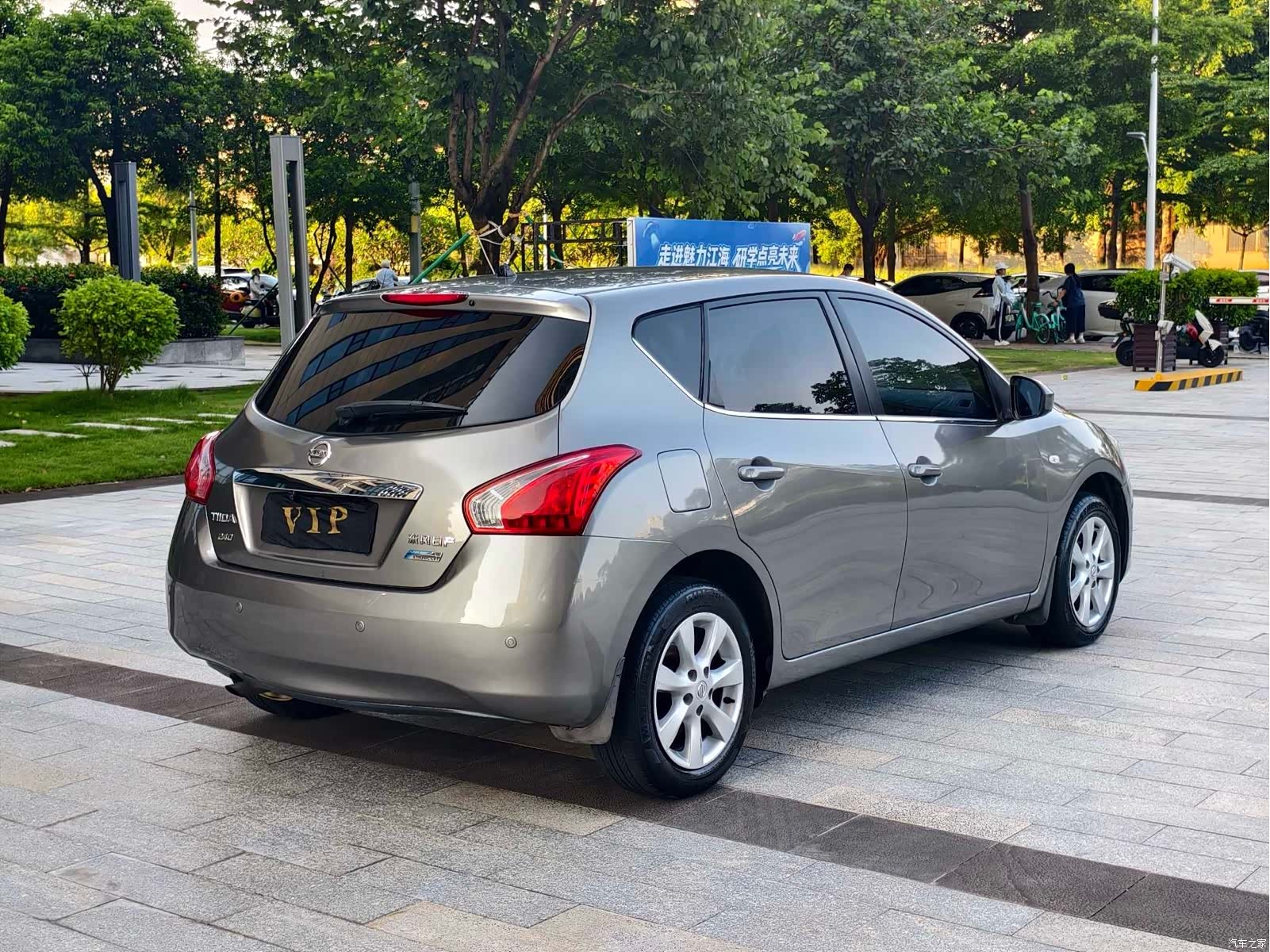 Nissan Tiida, 2012 7