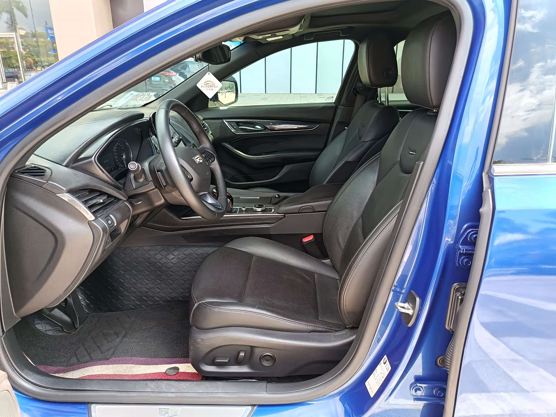 Cadillac CT5, 2022 все фото