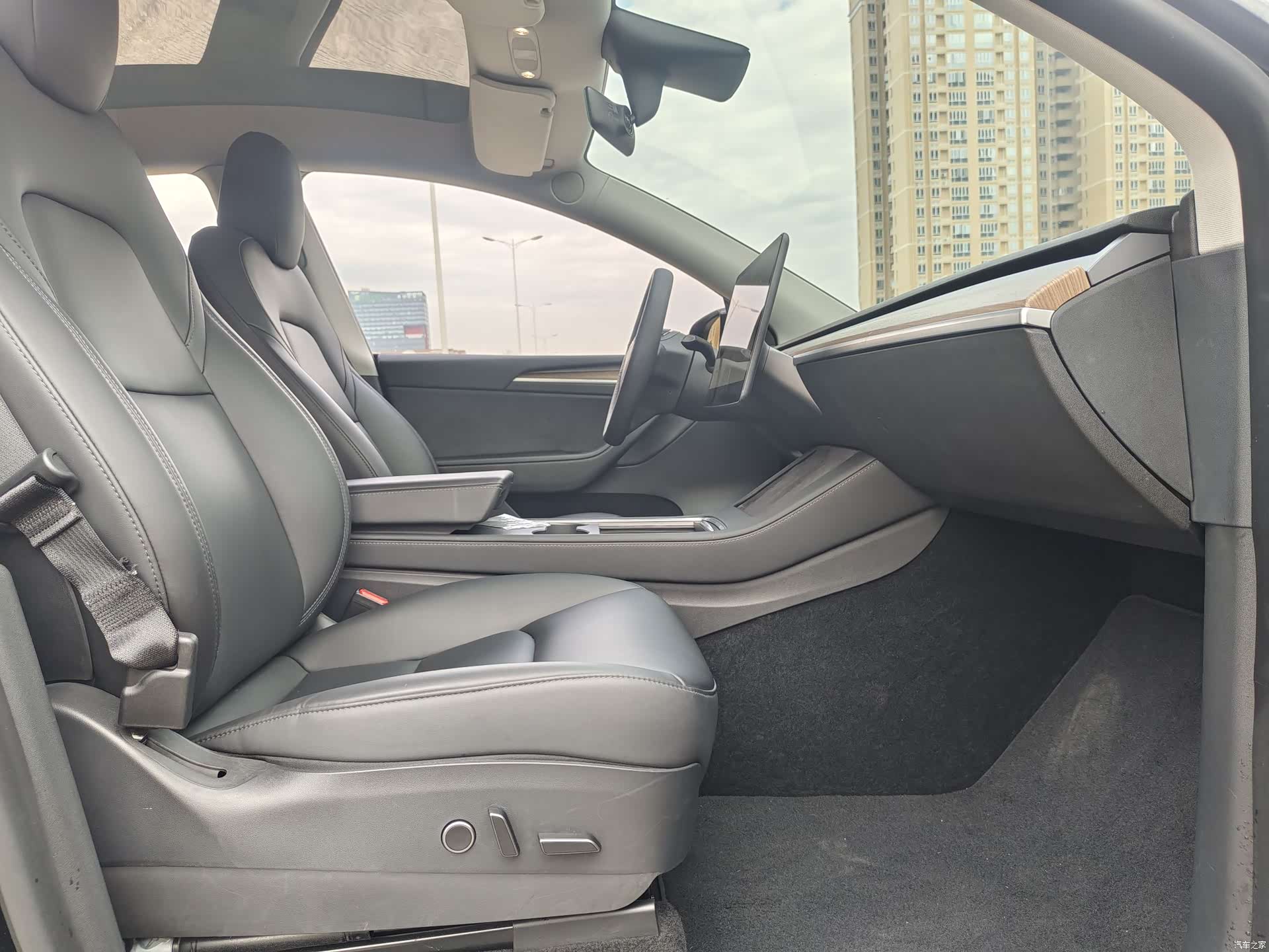 Tesla Model Y, 2021 18