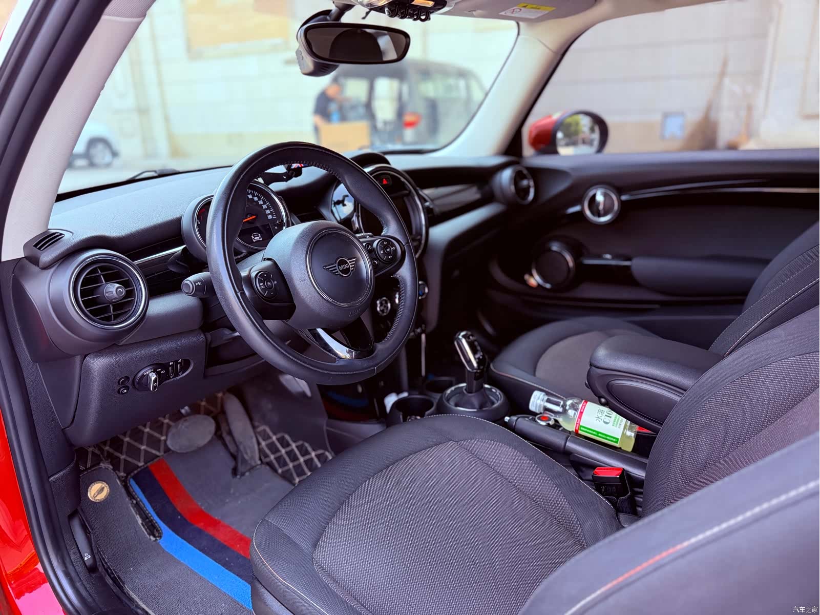 Mini ONE, 2020 8