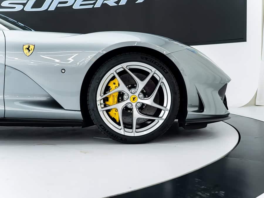 Ferrari 812 2019, фото 21