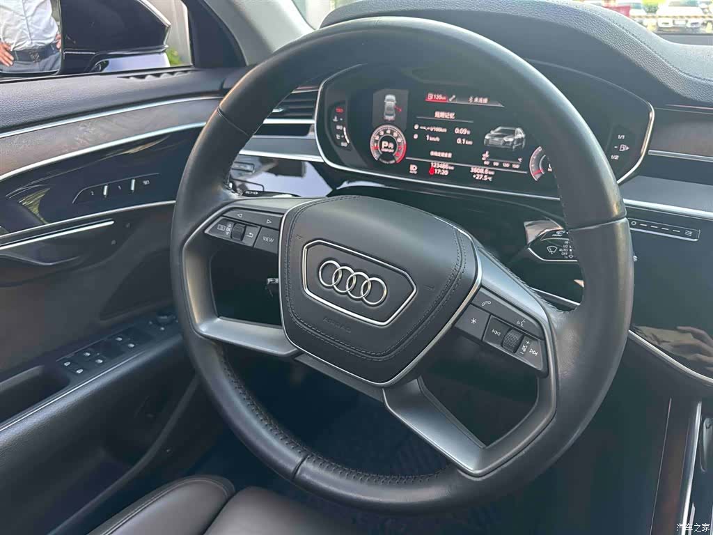 Audi A8L, 2018 12