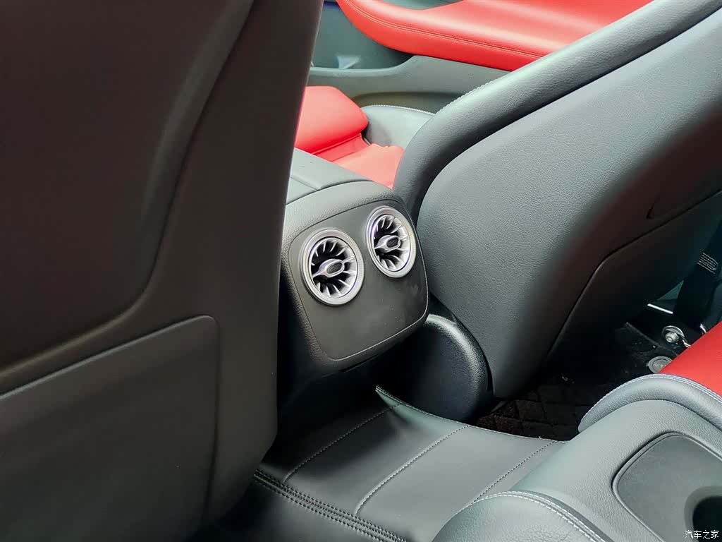 Mercedes-Benz E-Class, 2021 10