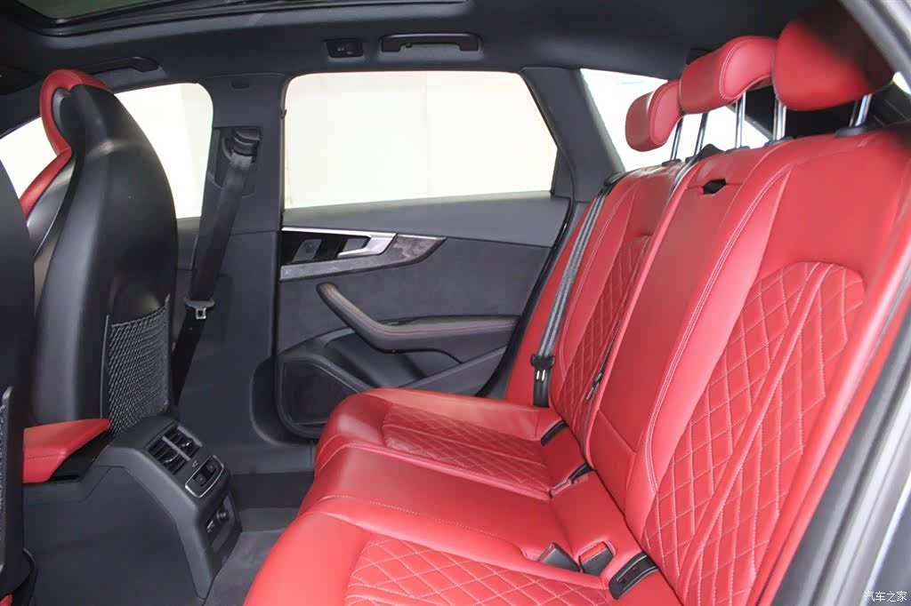 Audi S4, 2026 9