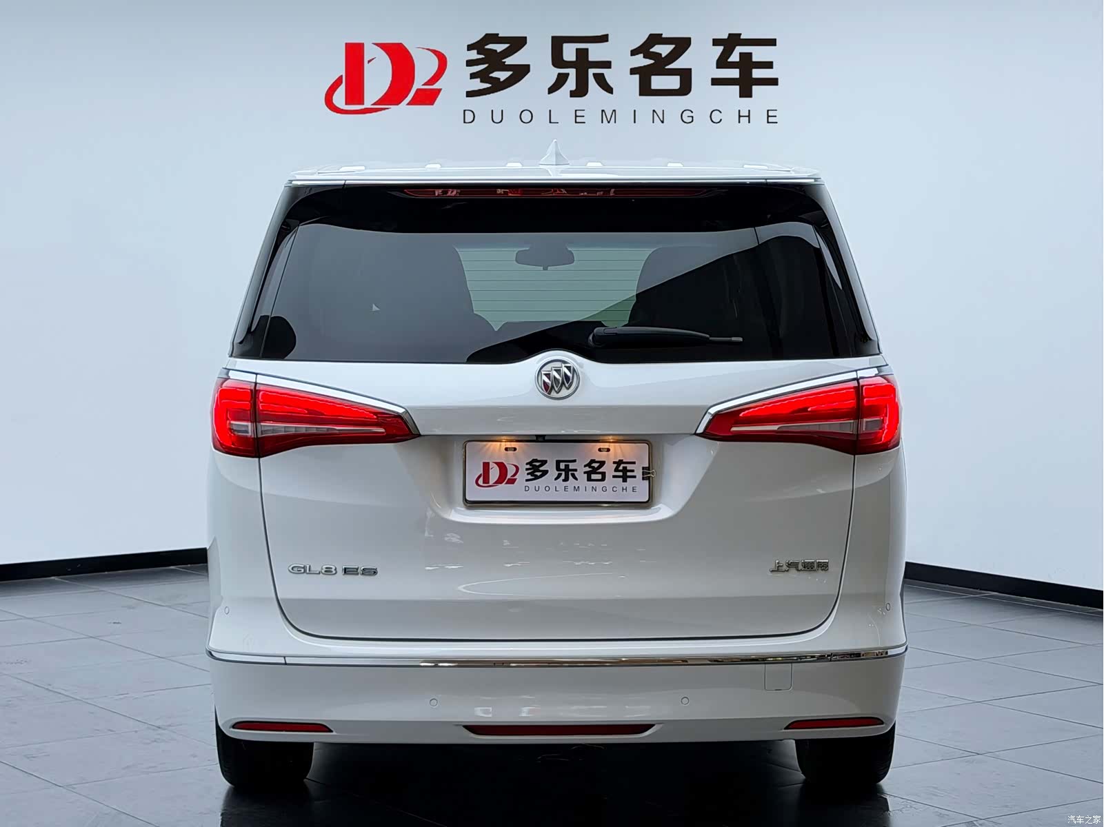Buick GL8, 2018 3