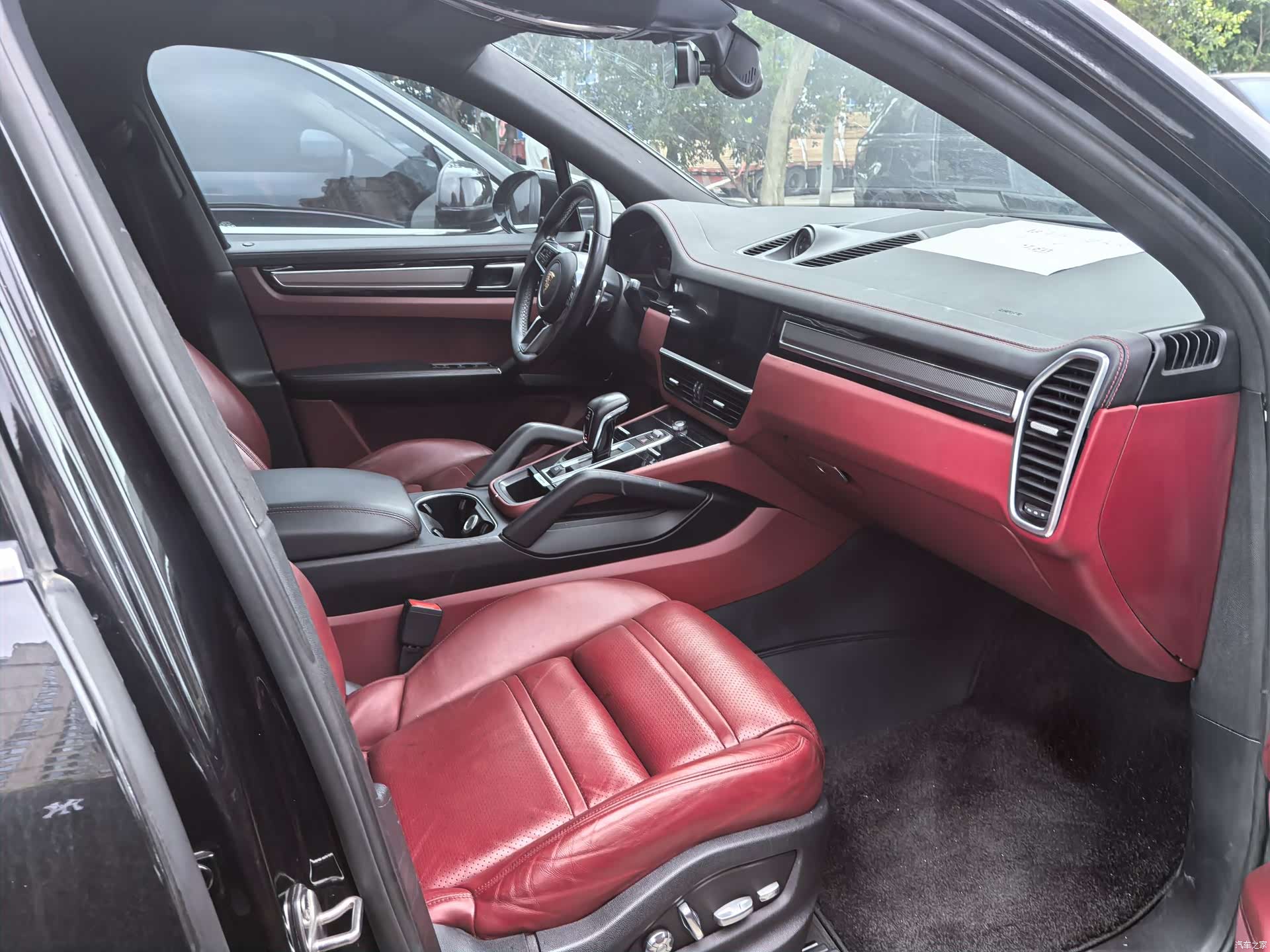 Porsche Cayenne, 2018 8